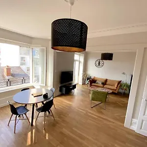 T3 De 73 M2 , Garage , Vue Montagnes Et Chateau Apartment Annecy