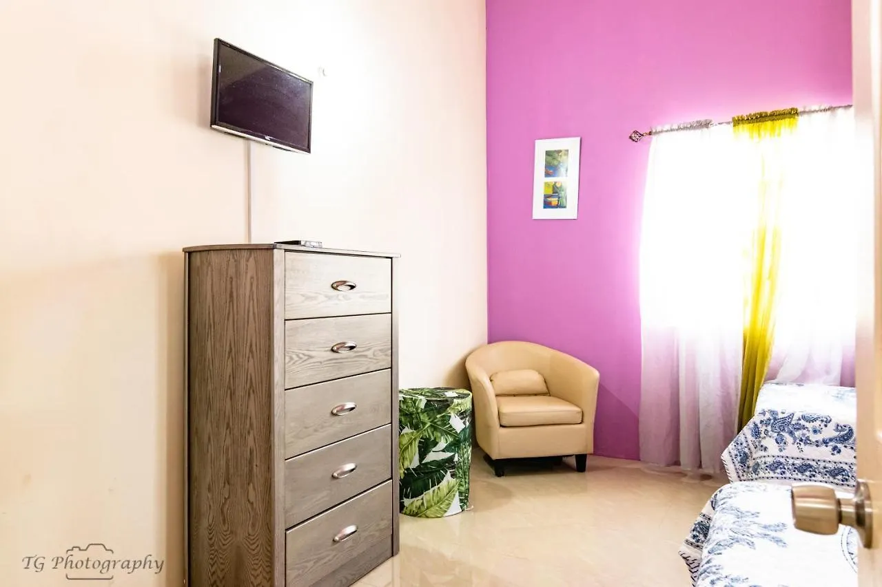Ocho Rios - Drax Hall Country Club 2-Bed Luxury Villa Holiday home